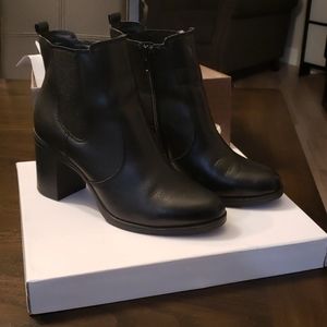 Giani Bernini Black Leather Midi Boots